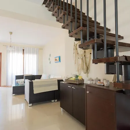 Stena Seaview Garden Maisonette * Flogita
