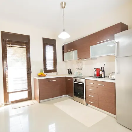 Stena Seaview Garden Maisonette Flogita