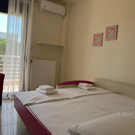 Holiday home Stena Seaview Garden Maisonette Flogita