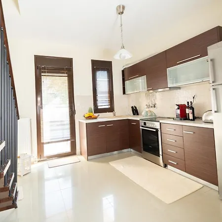 Stena Seaview Garden Maisonette * Flogita